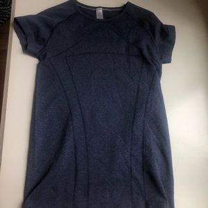 Girls ivivva athletic shirt dark purple size 14